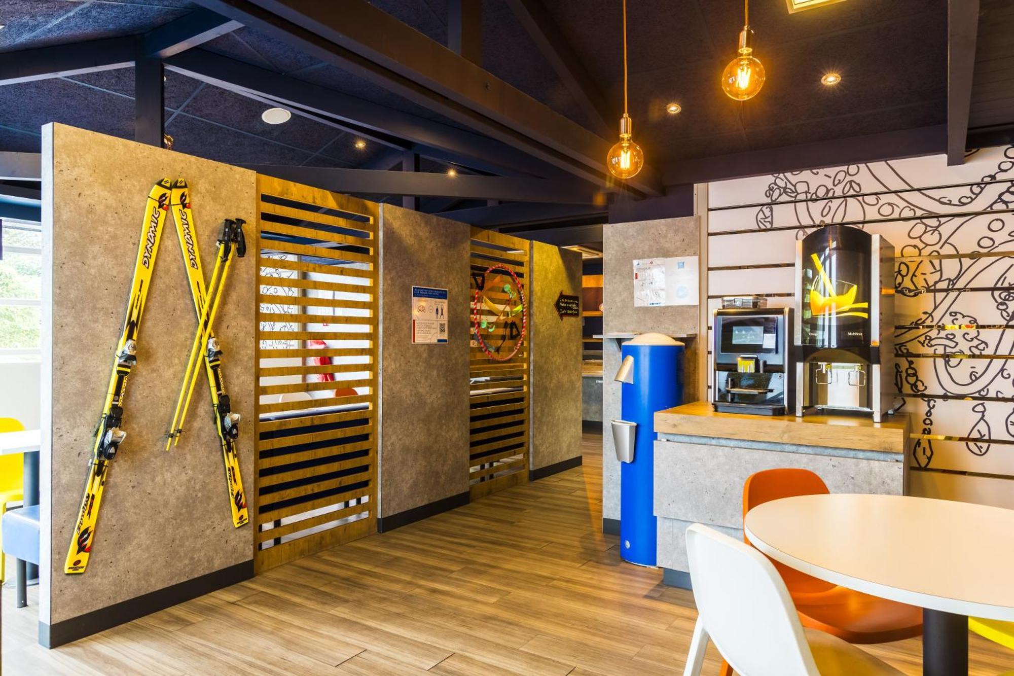 Ibis Budget Issy Les Moulineaux Paris Ouest Exterior foto