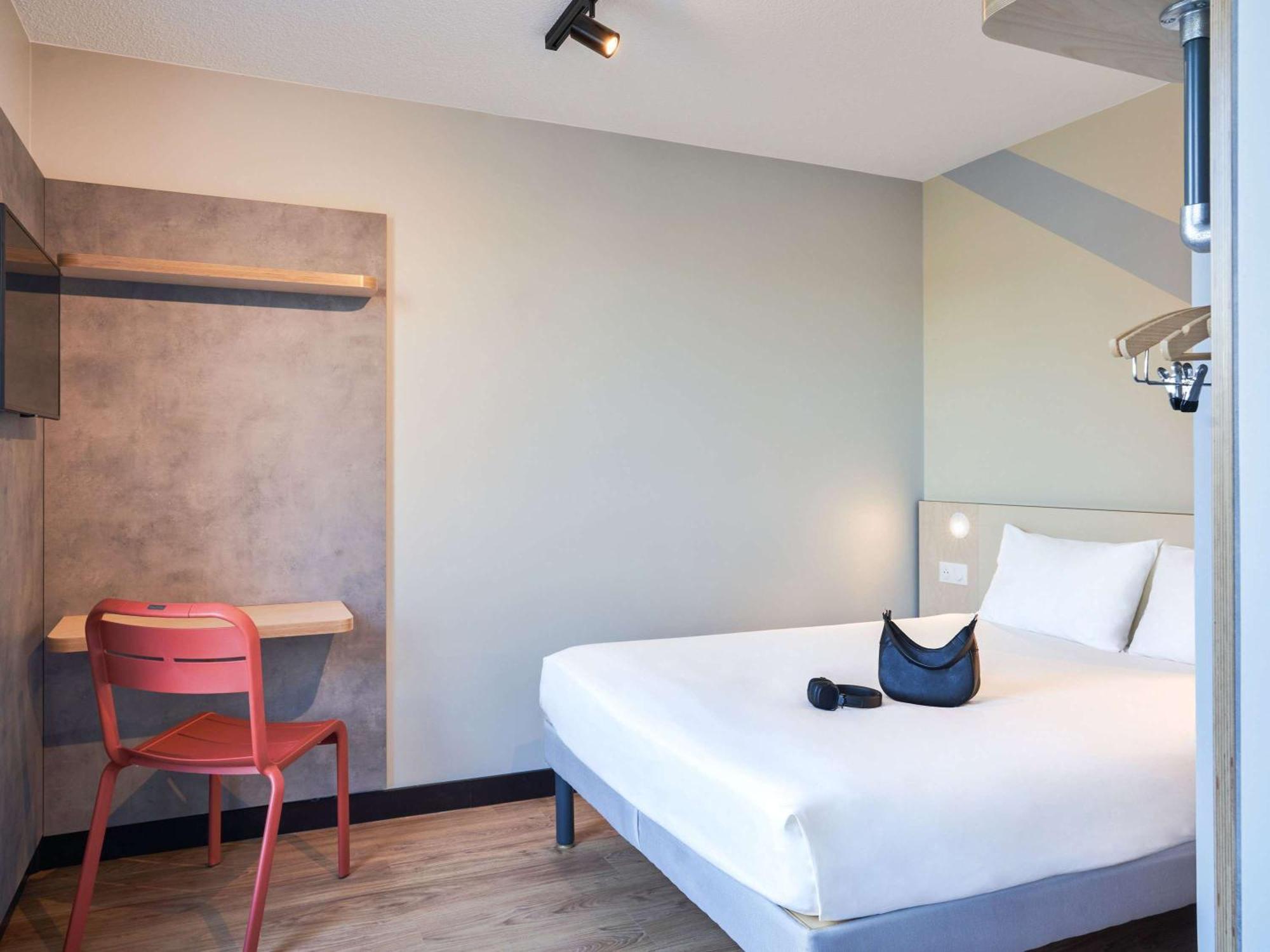 Ibis Budget Issy Les Moulineaux Paris Ouest Exterior foto